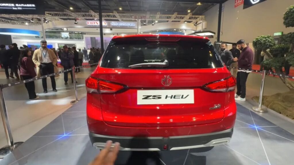 MG ZS HEV: नई हाइब्रिड SUV? कीमत, माइलेज और फीचर्स! 2025