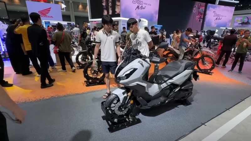 Honda ADV 350 स्कूटर: प्राइस, फीचर्स और भारत में लॉन्च की संभावनाएं 2 Honda ADV 350: फीचर्स, लॉन्च डेट और भारत में संभावनाएं